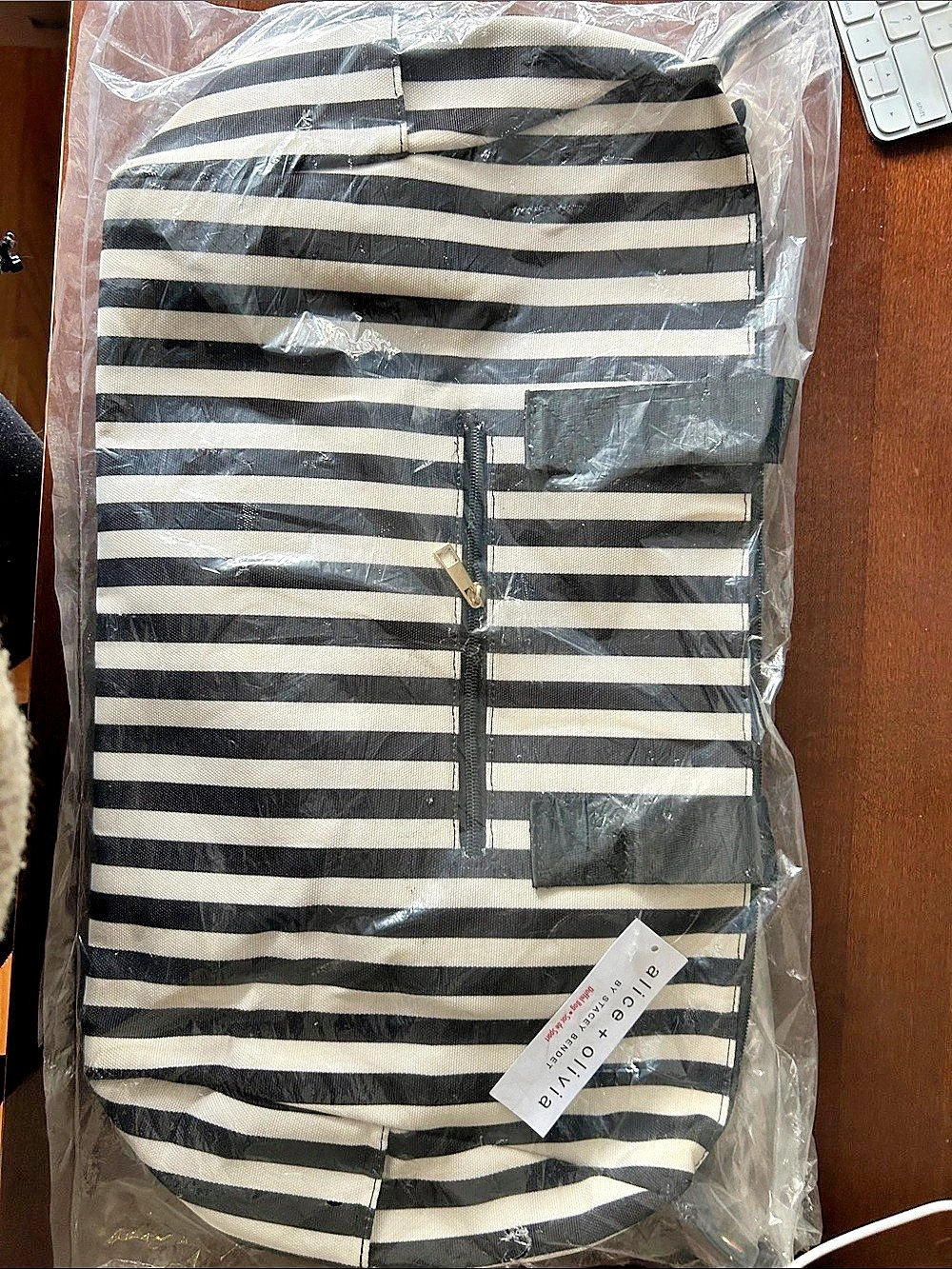 Alice + Olivia duffle Bag in Black & White NWT